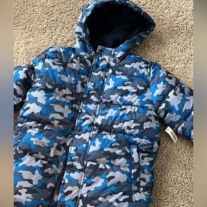 Boys heavy winter coat size 10 NWT